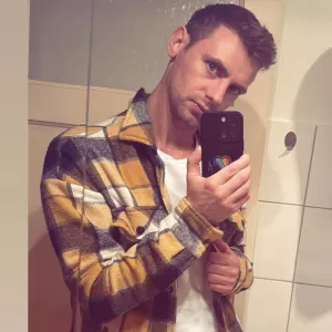 Tom Tom Profile Picture